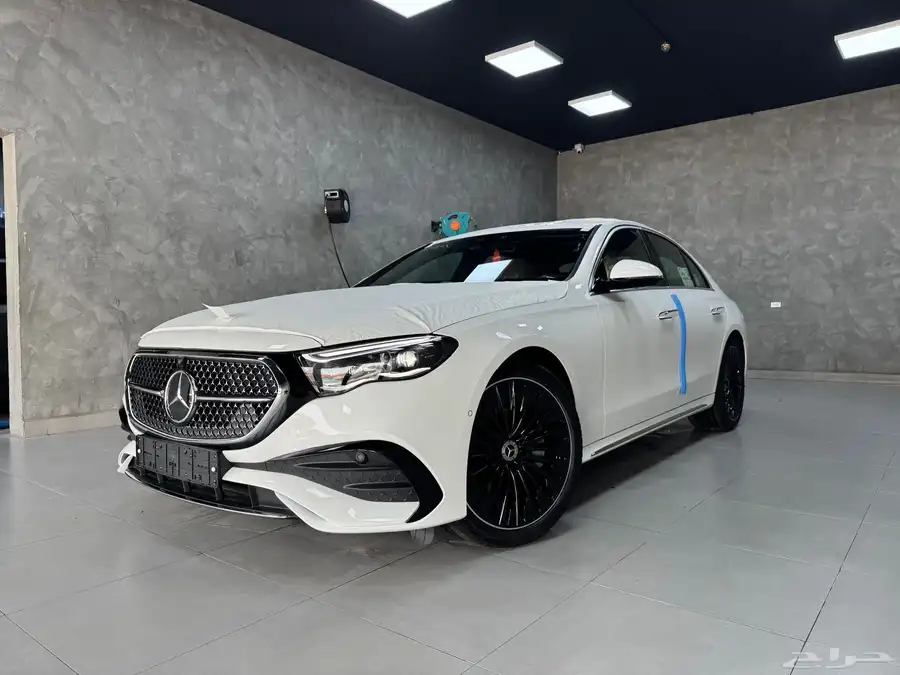 للبيع مرسيدس E300 اصفاارر 2025 فل بطاقة 12