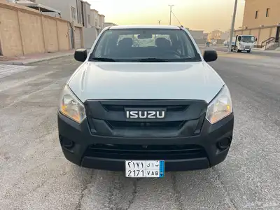 ايسوزو ديماكس 2022 نظيف 2