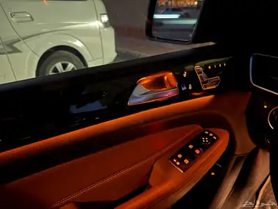 مرسيدس GLE مالك واحد بحالة الوكالة 49