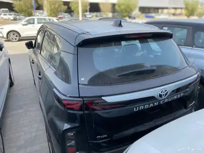 اوربان فل اسود 2025 6