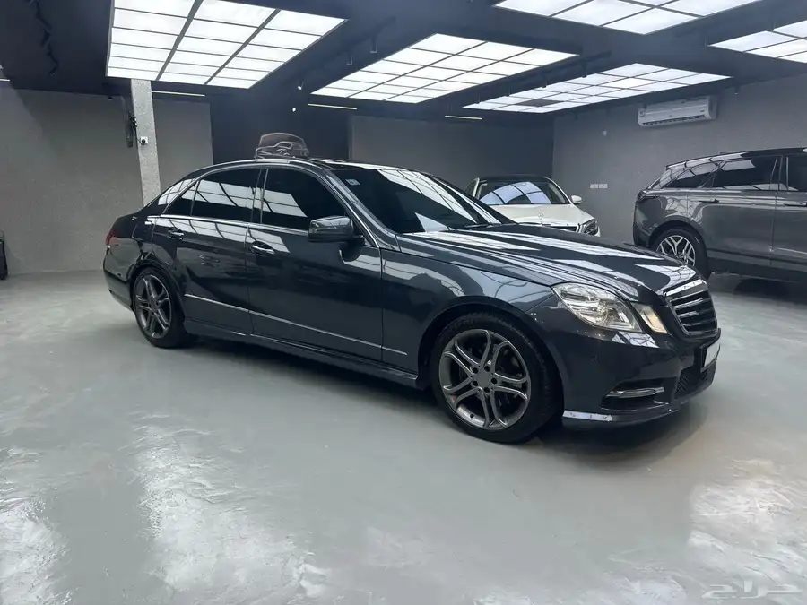 مرسيدس E300 4
