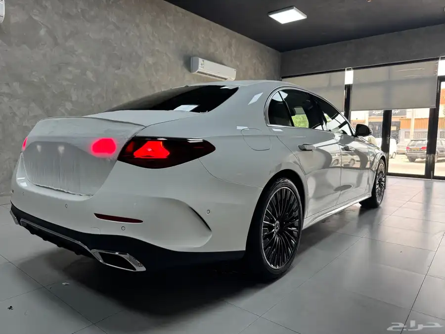 للبيع مرسيدس E300 اصفاارر 2025 فل بطاقة 17