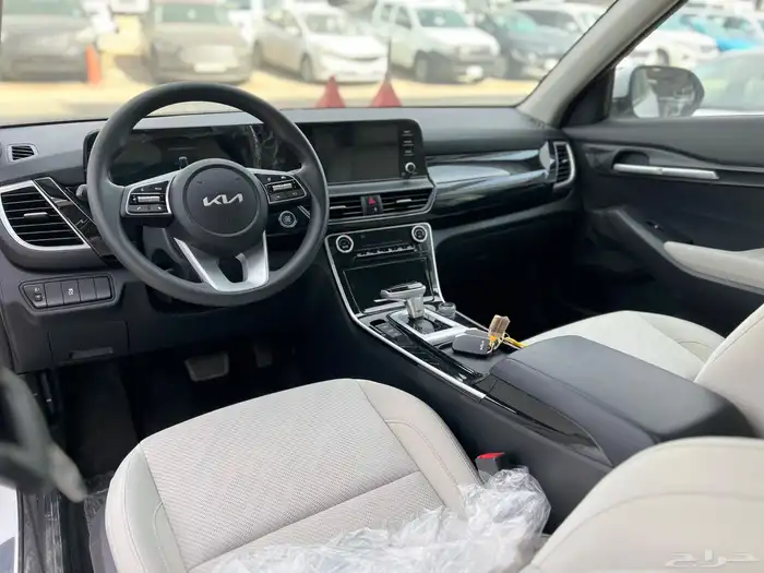 كيا سيلتوس GLS محرك 1.5 موديل 2024 كاش واقساط 7