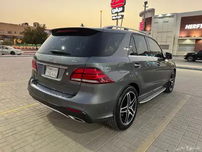 مرسيدس GLE مالك واحد بحالة الوكالة 11