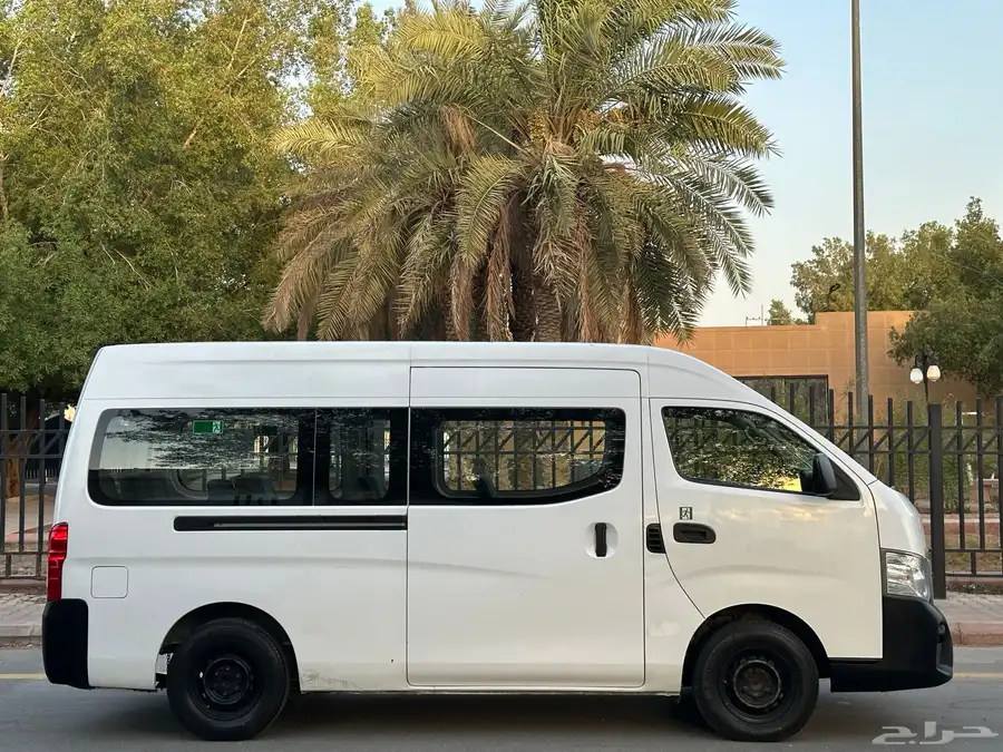 نيسان باص ركاب موديل 2019 سعودي قير عادي ديزل شامل الضريبة 3