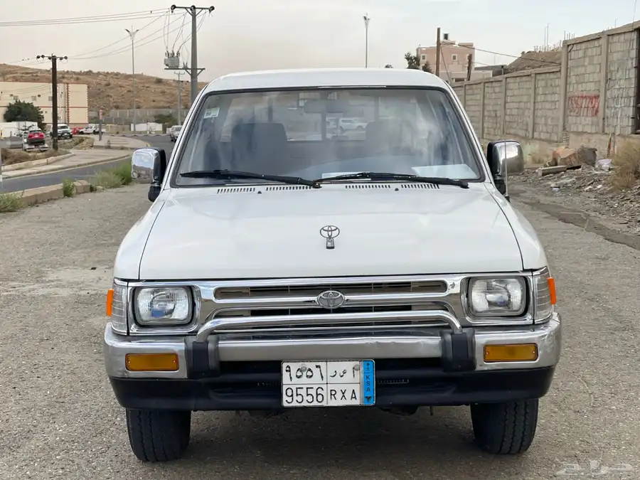 هايلوكس GL موديل 1992 قمة في النظافة. 0