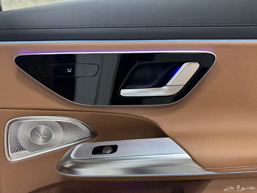 للبيع مرسيدس E300 اصفاارر 2025 فل بطاقة 51