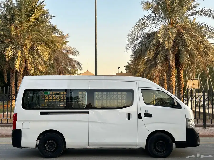 نيسان باص ركاب موديل 2019 سعودي قير عادي ديزل شامل الضريبة 3
