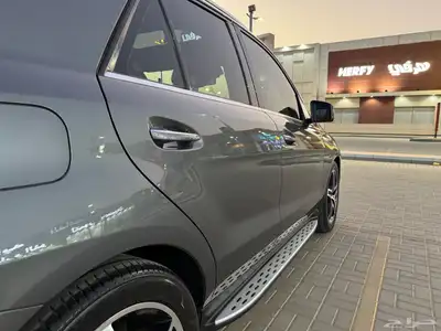 مرسيدس GLE مالك واحد بحالة الوكالة 16