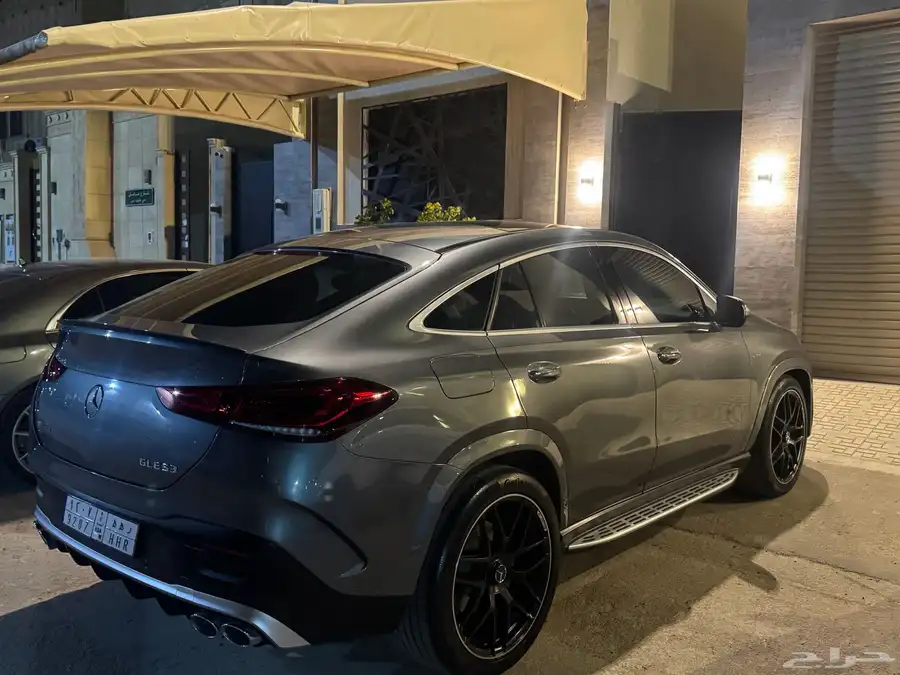 للبيع مرسيديس GLE 53 AMG موديل 2020م 3