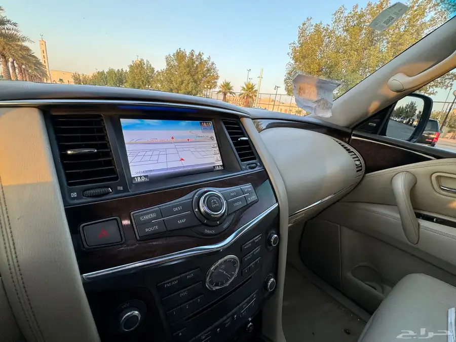 جيب انفنتيQX80 2013 اسود ملكي 73