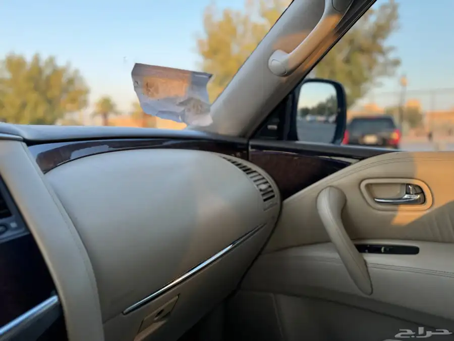 جيب انفنتيQX80 2013 اسود ملكي 55