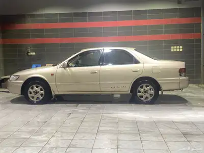 كامري مديل 2000 0