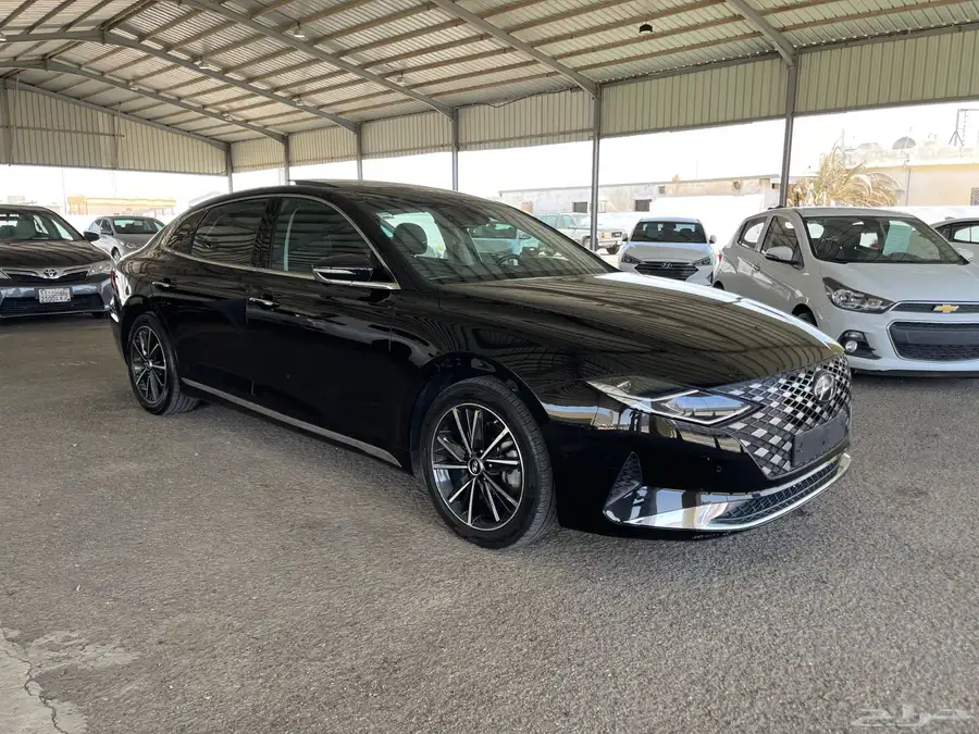 هيونداي ازيرا 2020 V6 فل كامل 8