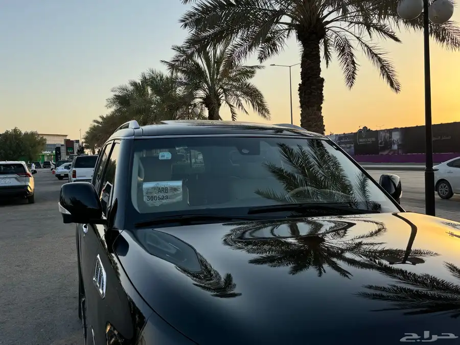 جيب انفنتيQX80 2013 اسود ملكي 23