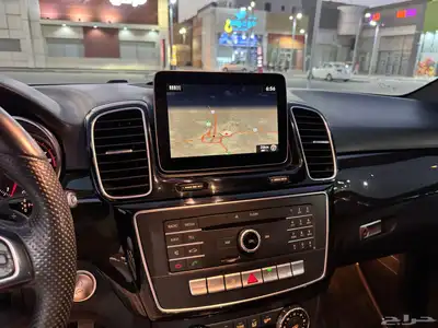 مرسيدس GLE مالك واحد بحالة الوكالة 29