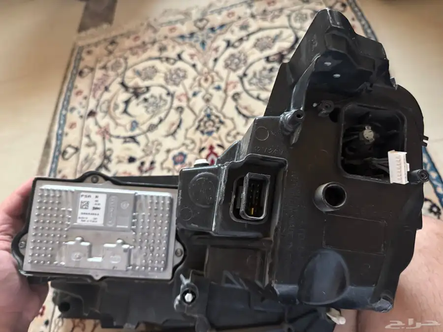 شمعة بيجو 3008 يمين 1