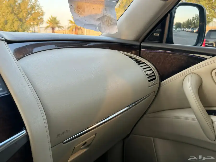 جيب انفنتيQX80 2013 اسود ملكي 72