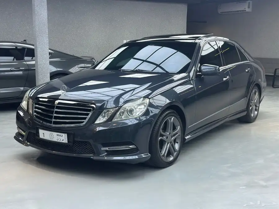 مرسيدس E300 1