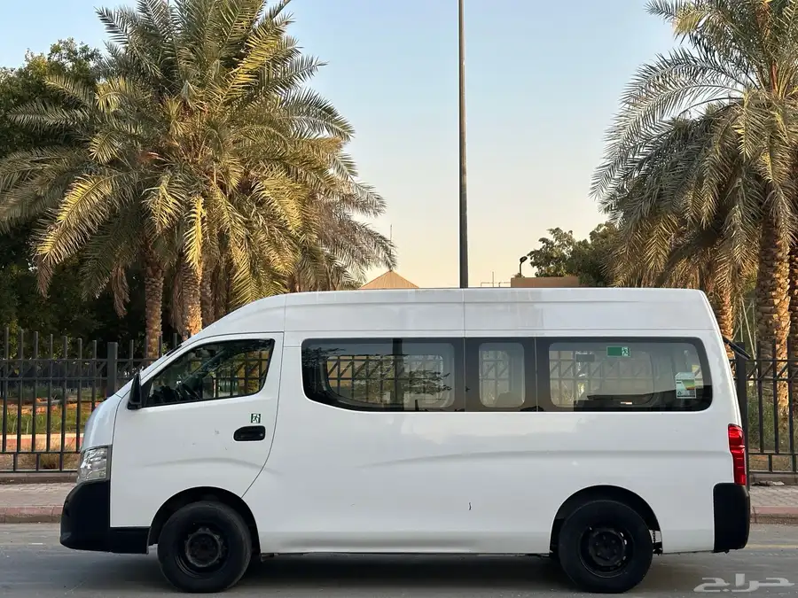 نيسان باص ركاب موديل 2019 سعودي قير عادي ديزل شامل الضريبة 2