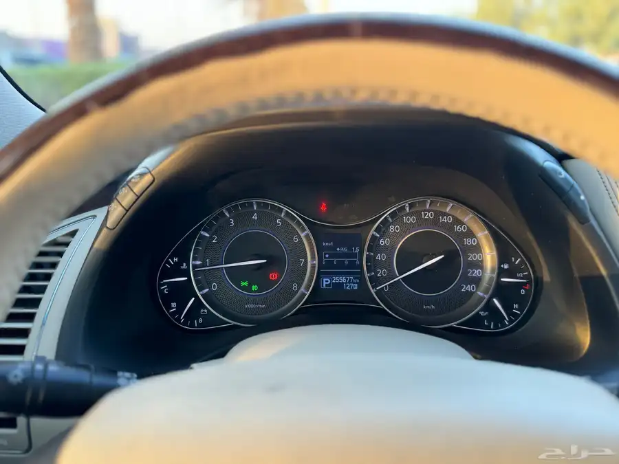 جيب انفنتيQX80 2013 اسود ملكي 56