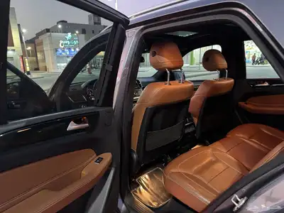 مرسيدس GLE مالك واحد بحالة الوكالة 37