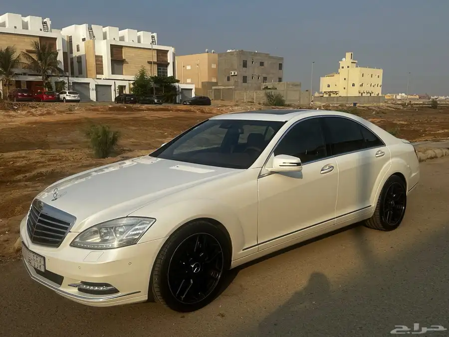 للبيع مرسيدس S 300 خليجي نظيف ومصين بالكامل (تم تخفيض الحد) 7