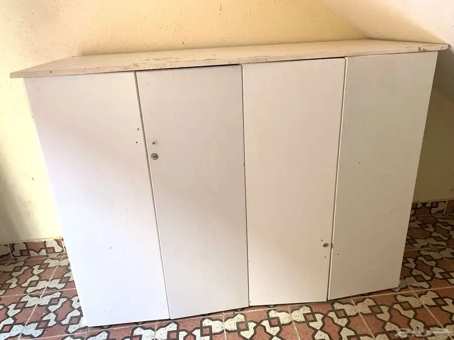 دولاب للبيع نظيف شبه جديد 2
