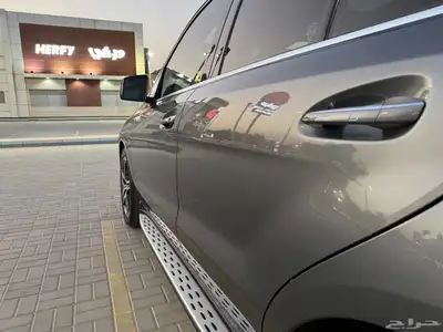 مرسيدس GLE مالك واحد بحالة الوكالة 28