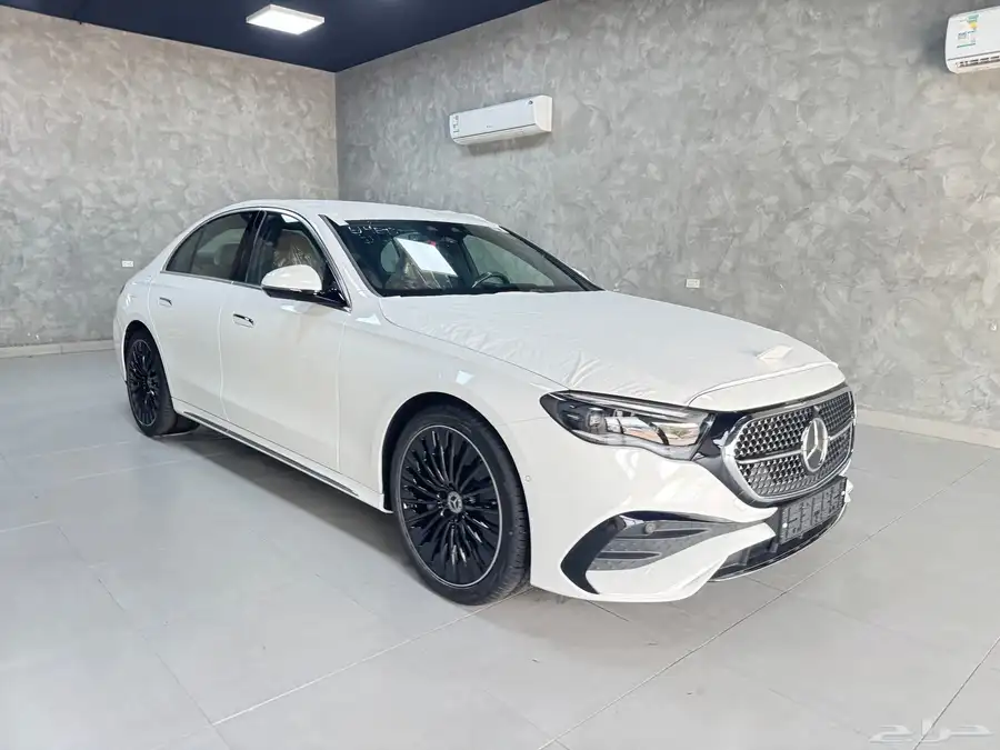 للبيع مرسيدس E300 اصفاارر 2025 فل بطاقة 7