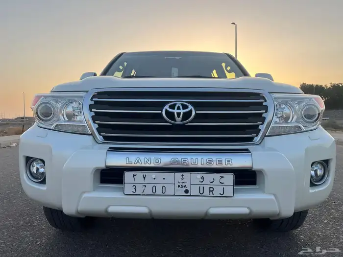 تم البيع لاندكروزر 2014 فل كامل وكالة بسعر طيب 7