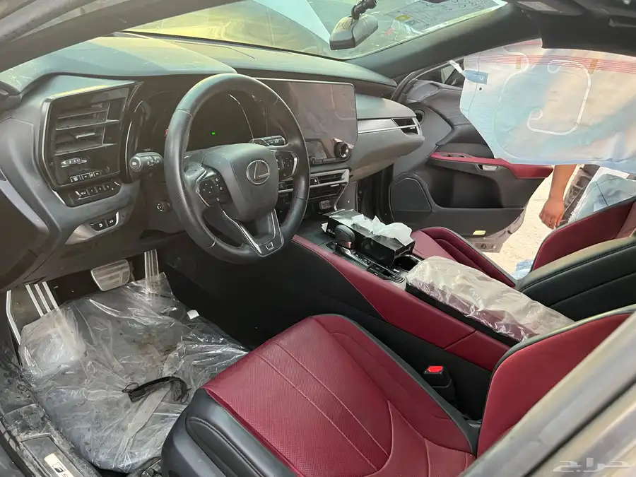 لكزس RX500h 2023 f sport مصدوم فل كامل 5