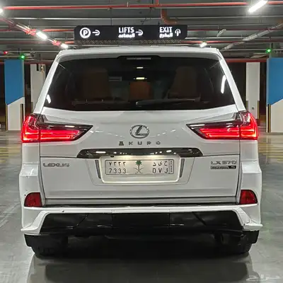 LEXUS LX570 2016 4