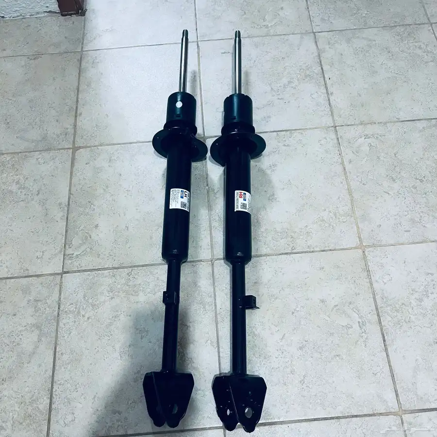مساعدات خلفية جنسس G80 موديل 2023 0