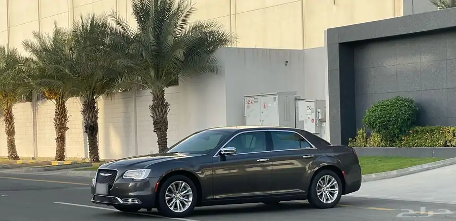 كرايزلر - C300 - 2023 - سعودي - ممشى قليل 1