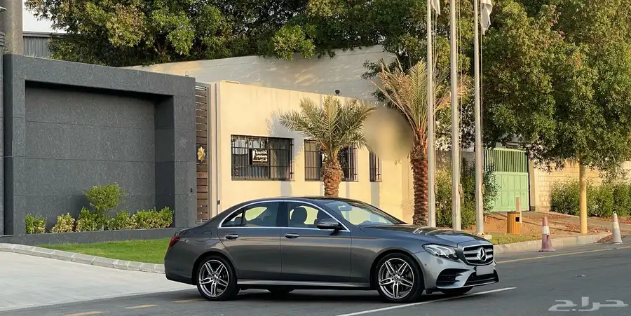 مرسيدس - E300 - 2020 - سعودي 0