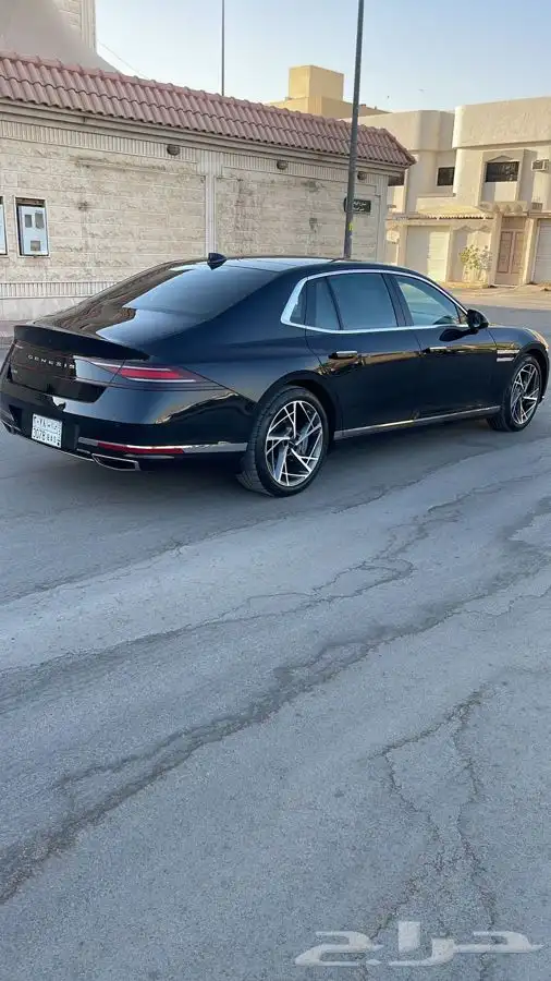 جينيسس G90 موديل 2023 6