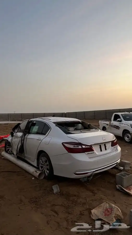 اكورد 2016-2017 للبيع تشليح كامل 3