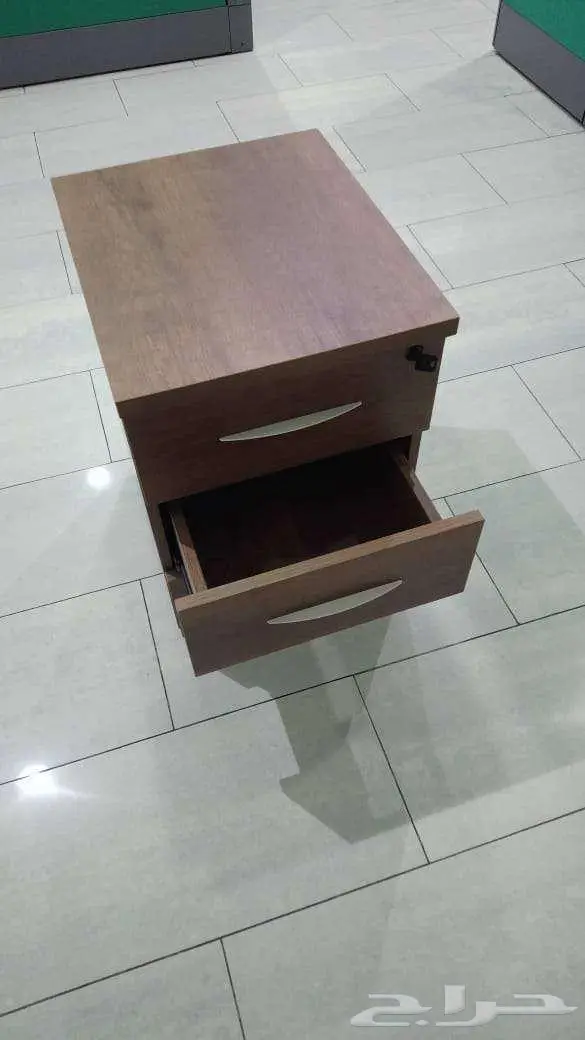 طقم مكتب عمل كامل (مكتب   طاولة أمامية   أدراج متحركة) 4