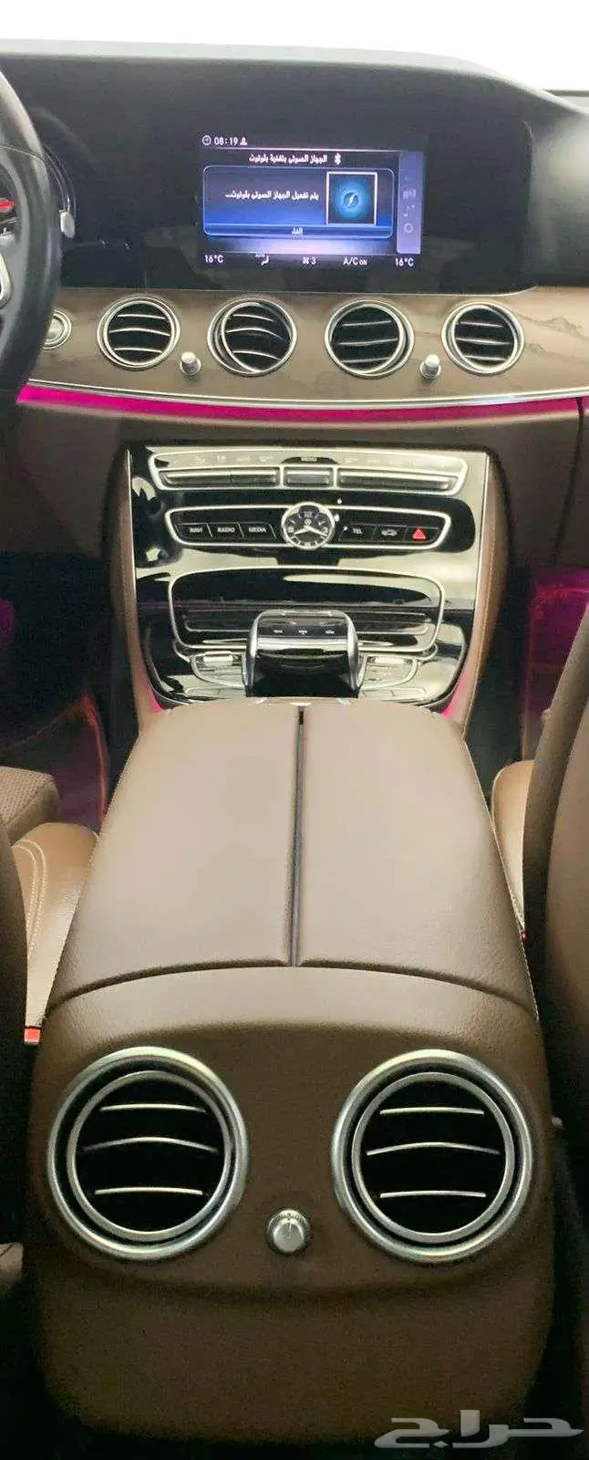 مرسيدس E200 2020 24