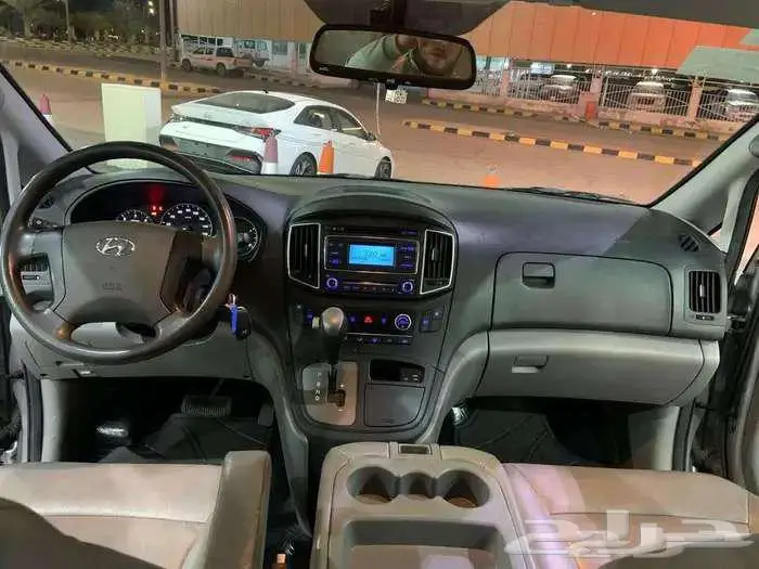 هونداي استاركس 2020 ديزل12 راكب مقاعد جلد مستورد 15