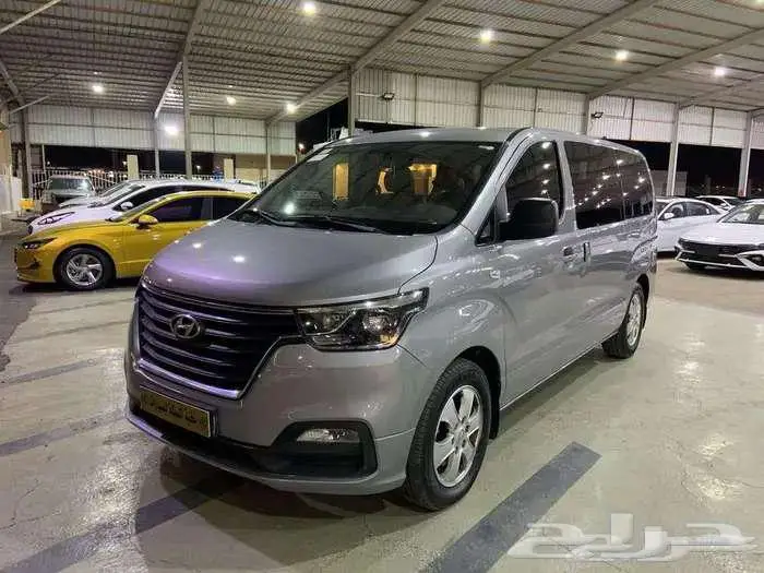 هونداي استاركس 2020 ديزل12 راكب مقاعد جلد مستورد 0
