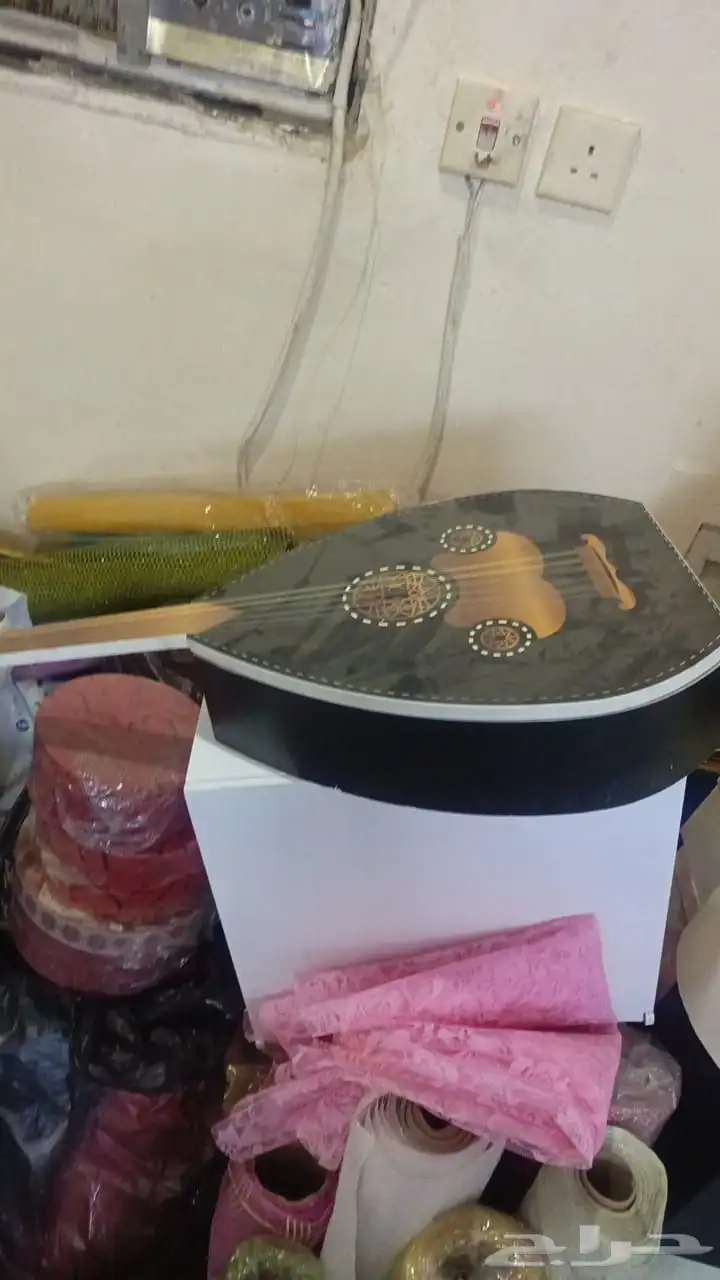 أغراض محل كامل للبيع 10