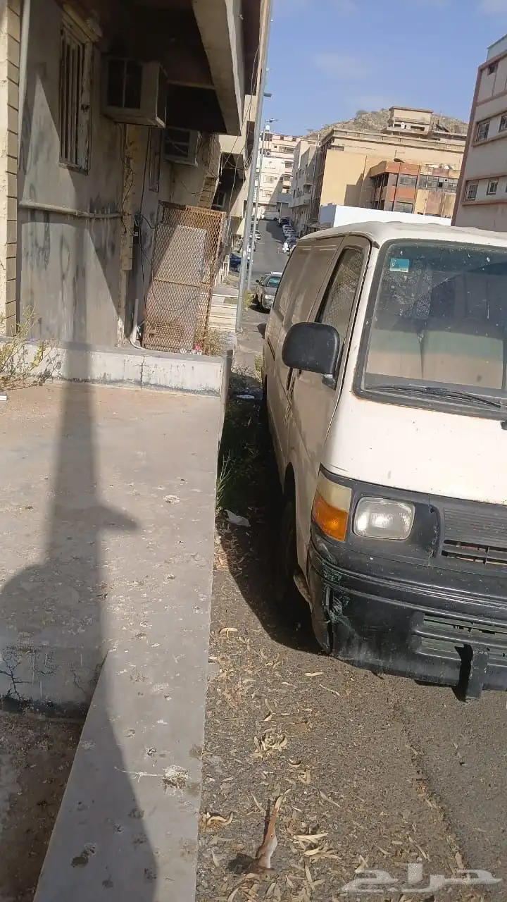 باص بظاعة تايوتا 97 للإيجار نظيف 2