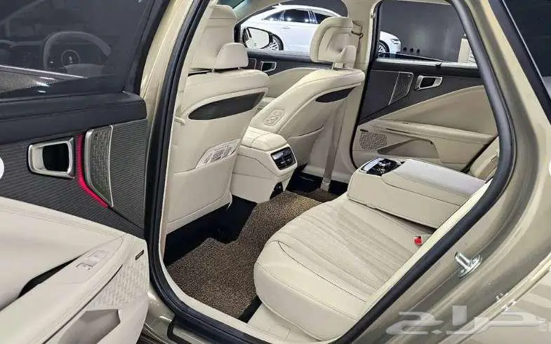 كيا K8 2025 11