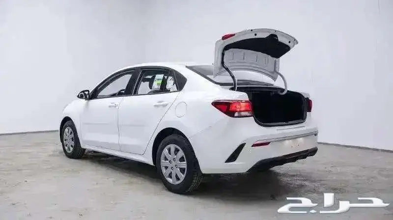 كيا ريو استاندر 2023 3