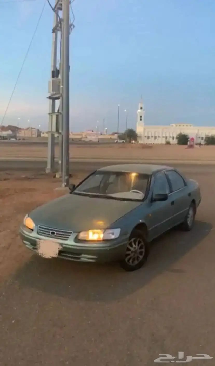 للبيع او البدل كامري موديل 2001 0