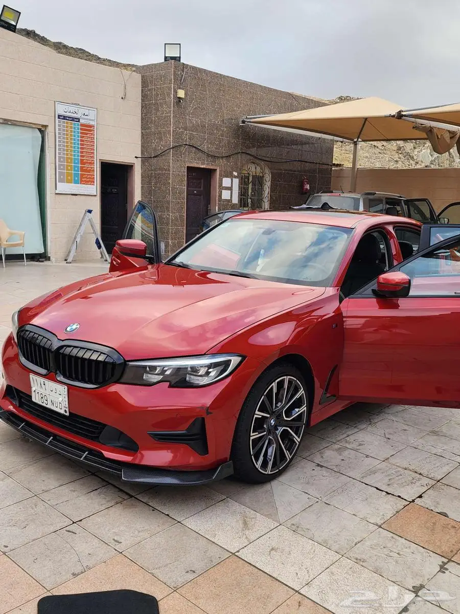 للييع بي ام دبيلو 320i موديل 2021 1