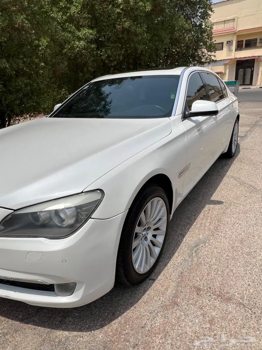 بي ام دبليو 730Li 4