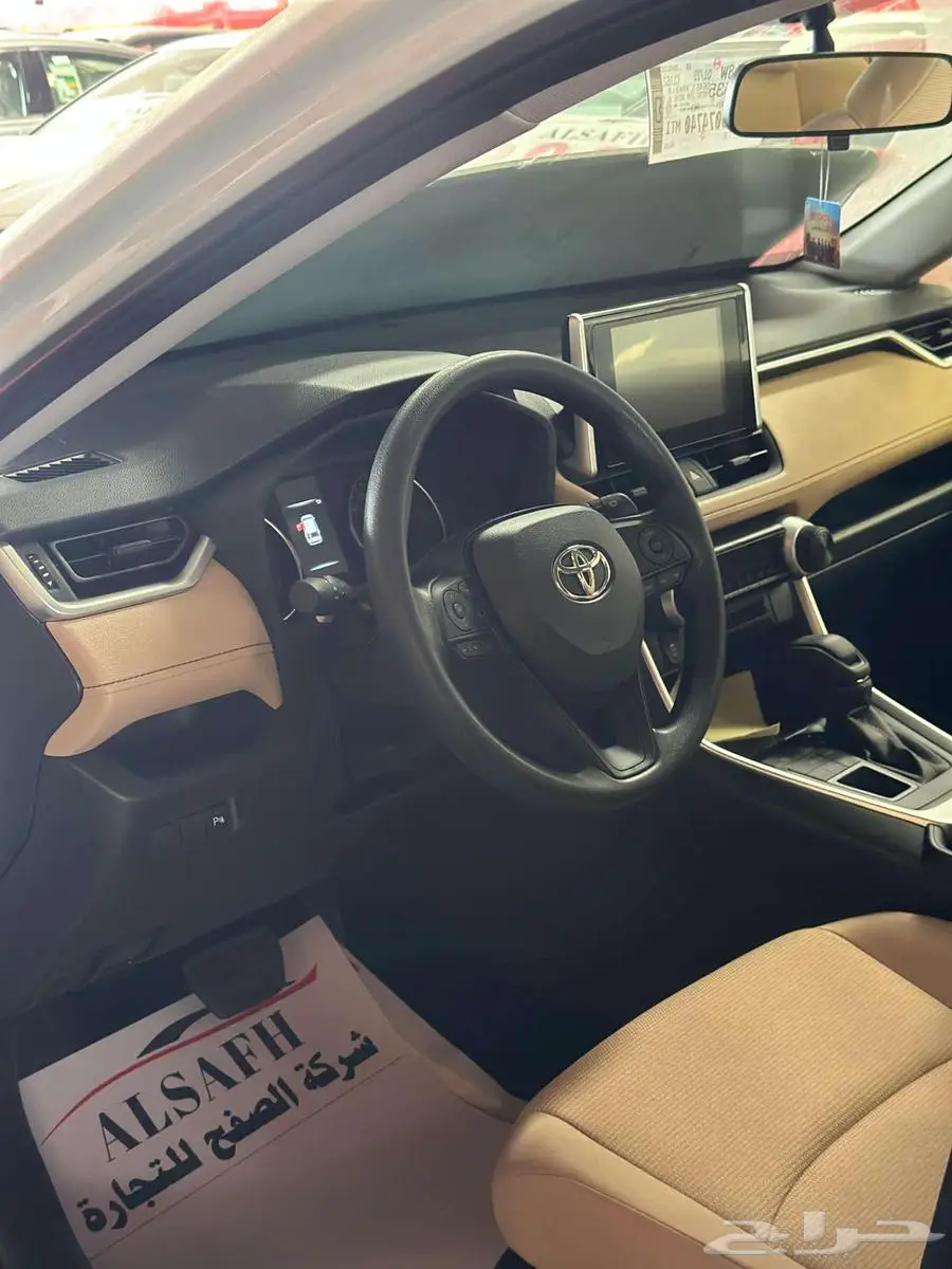 تويوتا رافور LE 4X4 2025 بنزين كاش وبنوك 3